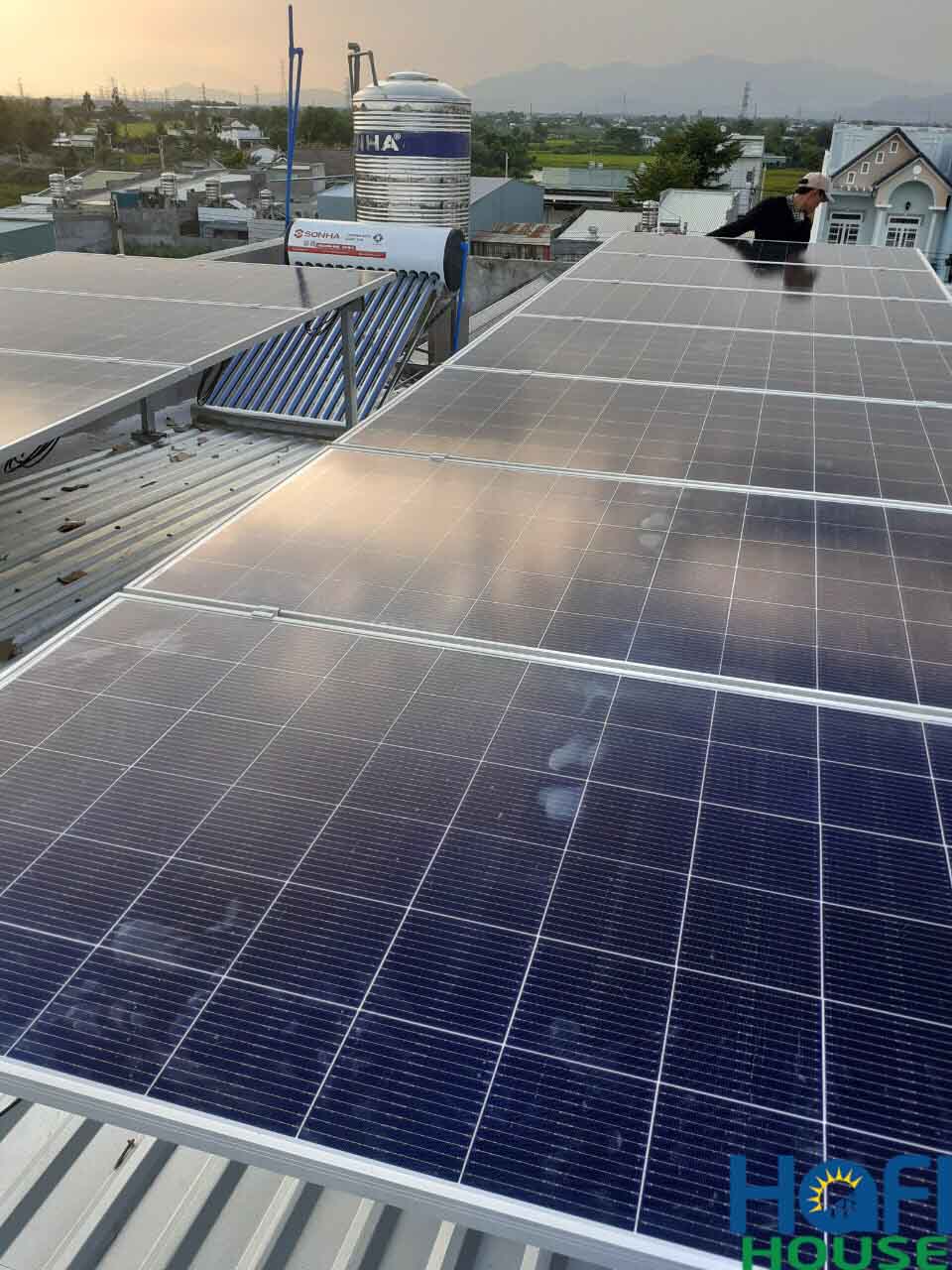 Lắp đặt pin năng lượng mặt trời tại Bình Thạnh TPHCM