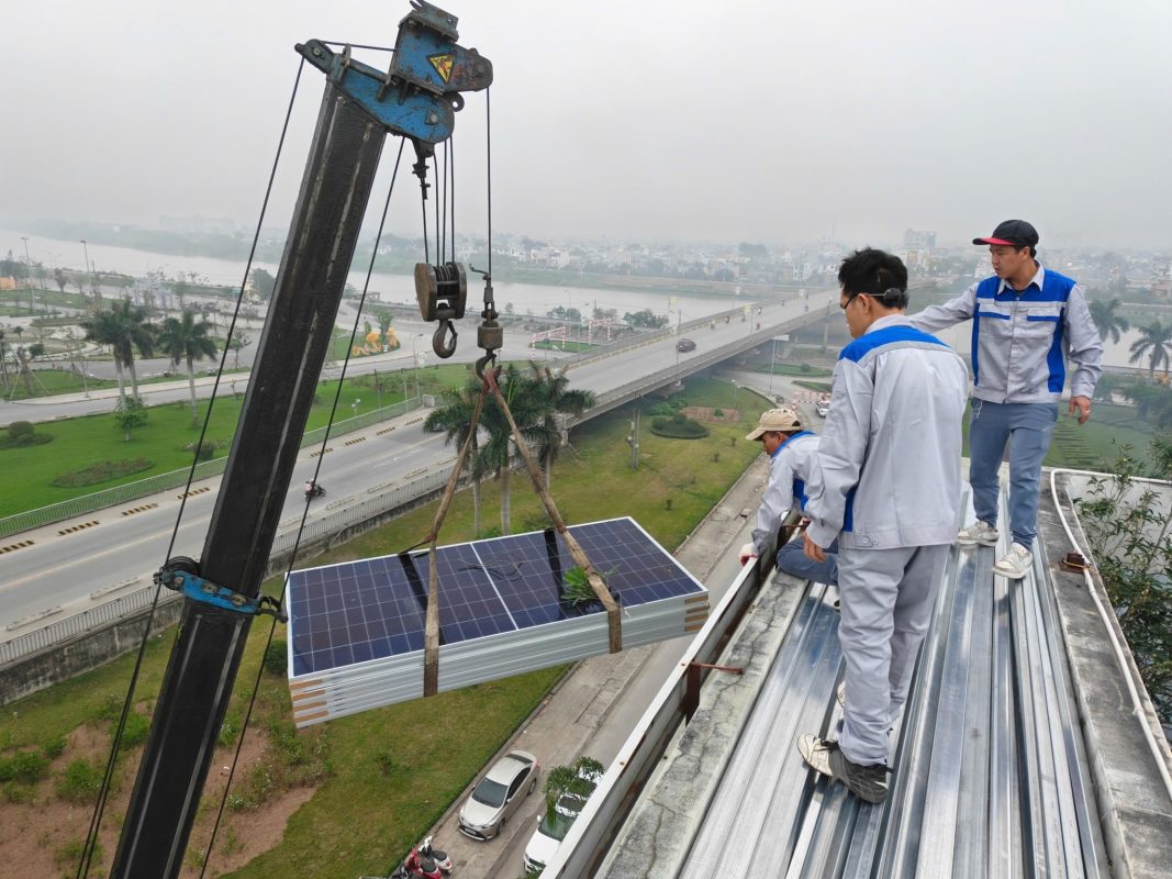 Lắp đặt điện năng lượng mặt trời 12 Kw tại Thủ Thừa Long An